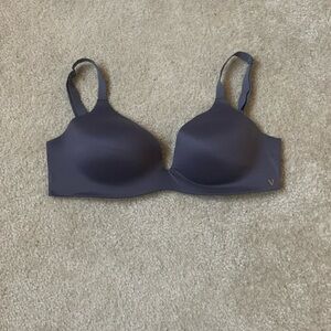 Wireless bra worn a couple of times